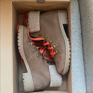 Brown Ankle Boots with Orange Laces